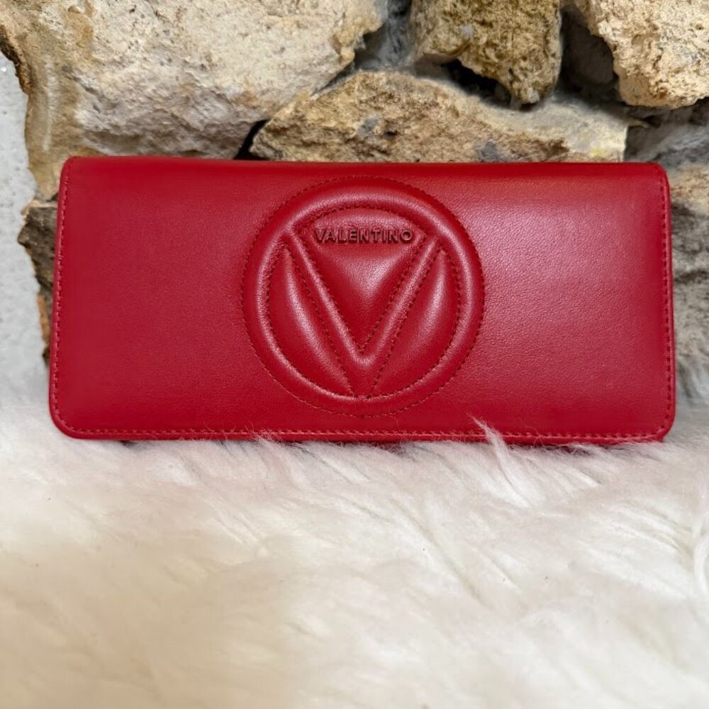 MARIO VALENTINO SPA Red Leather Chain Wallet Clutch V Logo - Picture 2 of 9